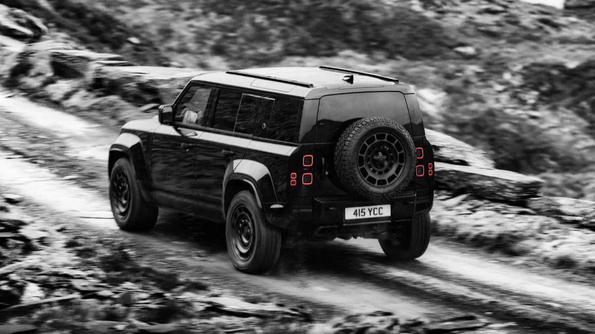 Blacked-Out Defender OCTA (1)