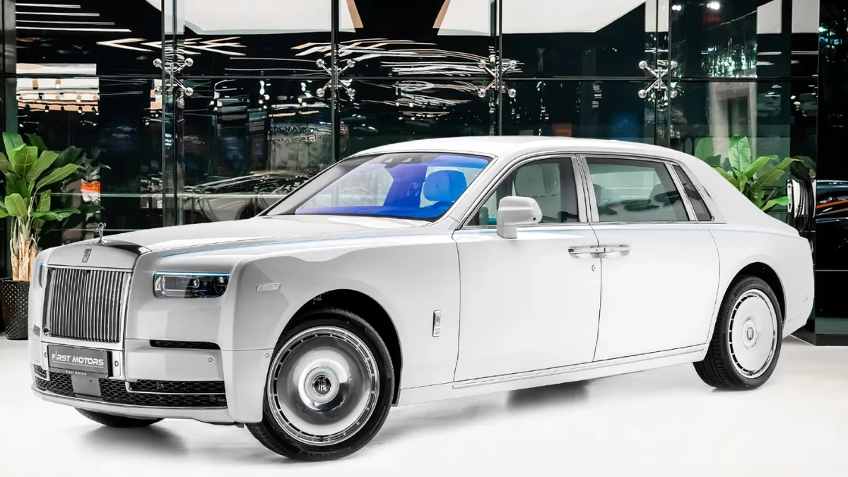 Rolls-Royce Phantom VIII EWB